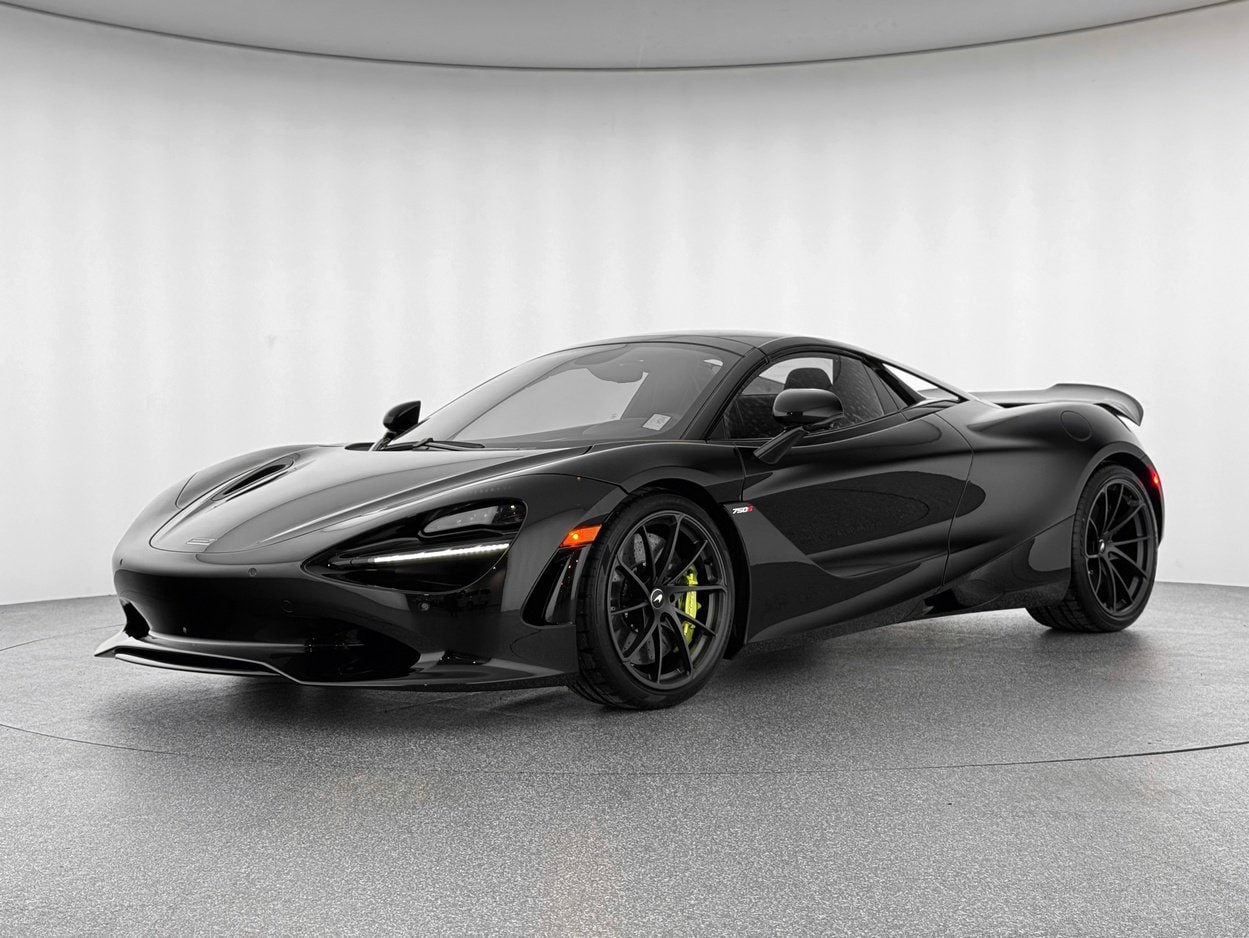 2026 McLaren 750S Base