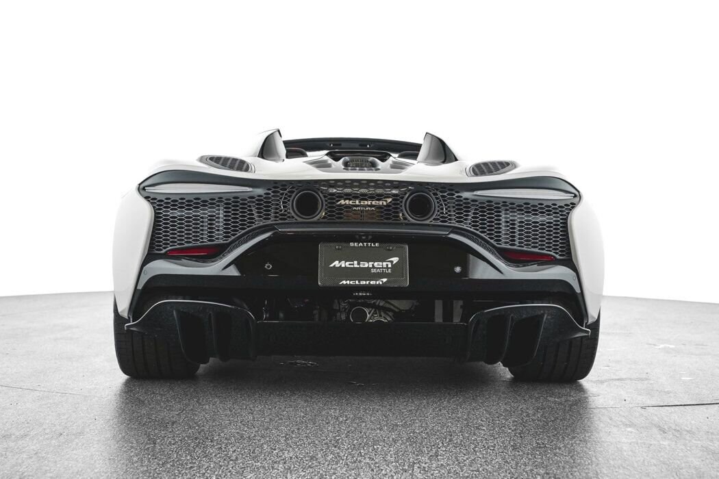 2025 McLaren Artura - Photo 41
