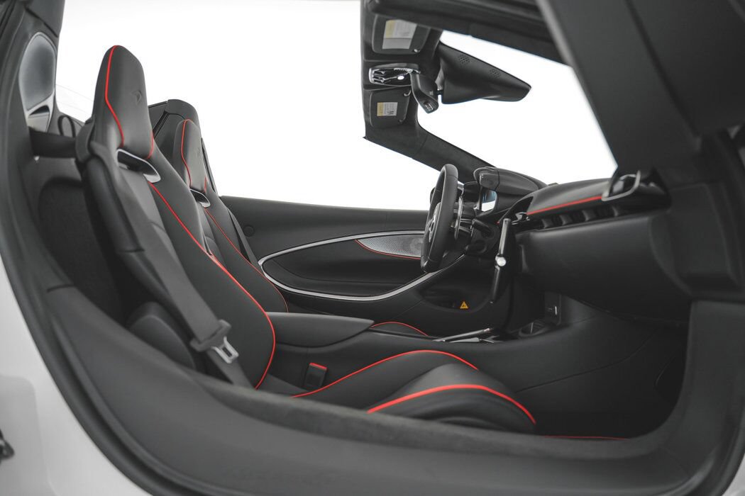 2025 McLaren Artura Vision - Photo 36