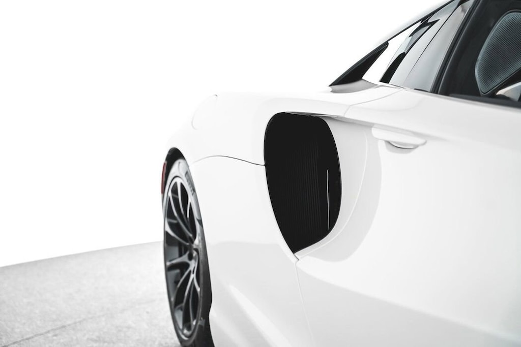 New 2025 McLaren Artura Coupe