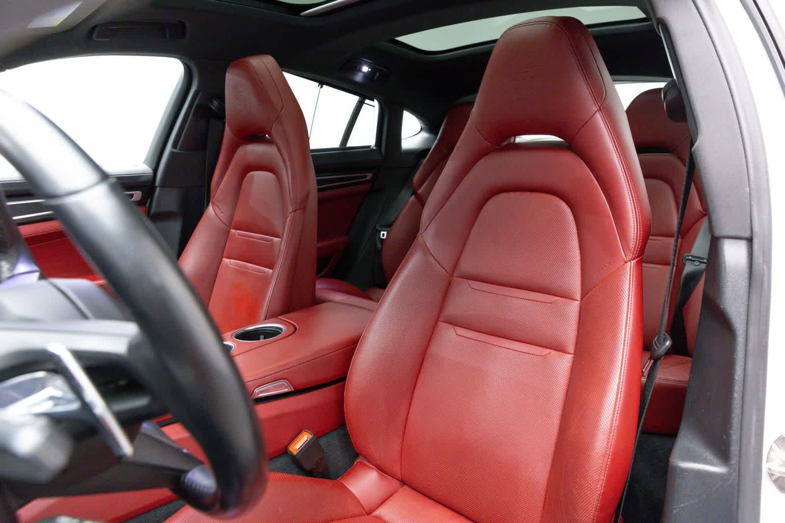 Thumbnail: 2023 Porsche Panamera - 12