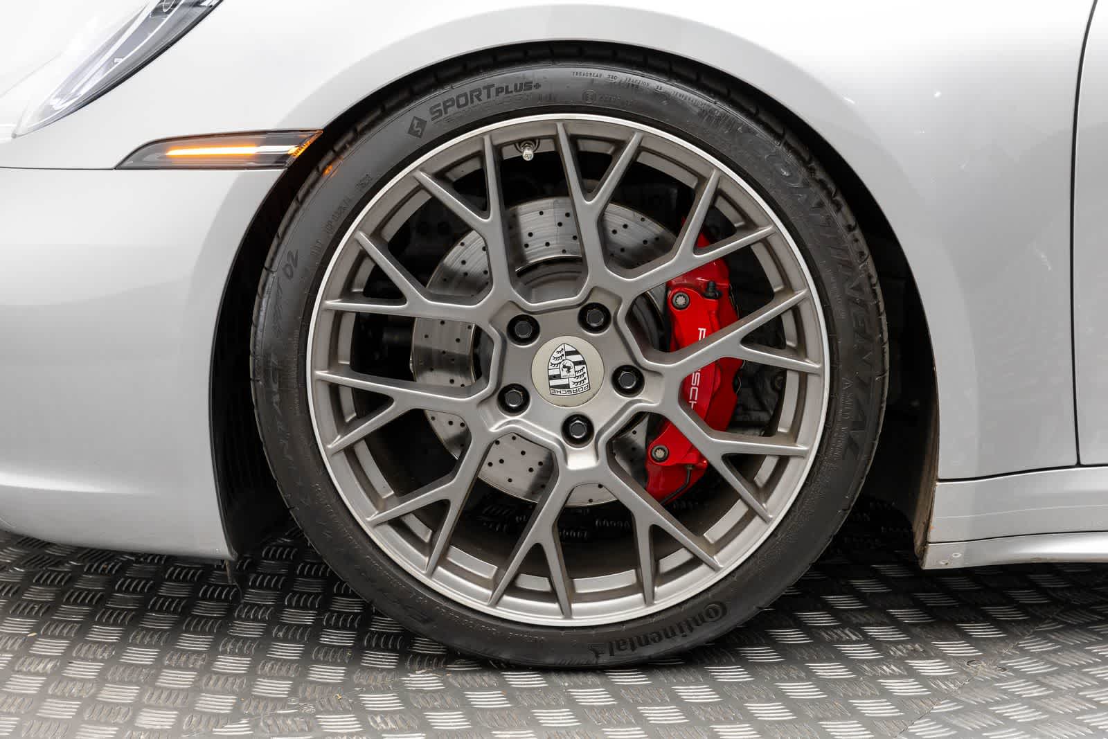 Thumbnail: 2020 Porsche 911 - 8