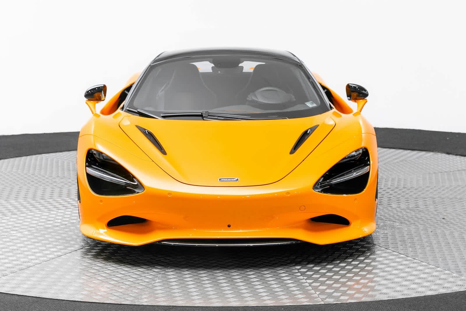 Thumbnail: 2025 Mclaren 750S - 6