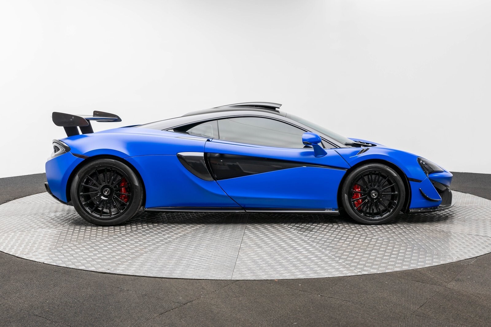 Thumbnail: 2020 Mclaren  - 49