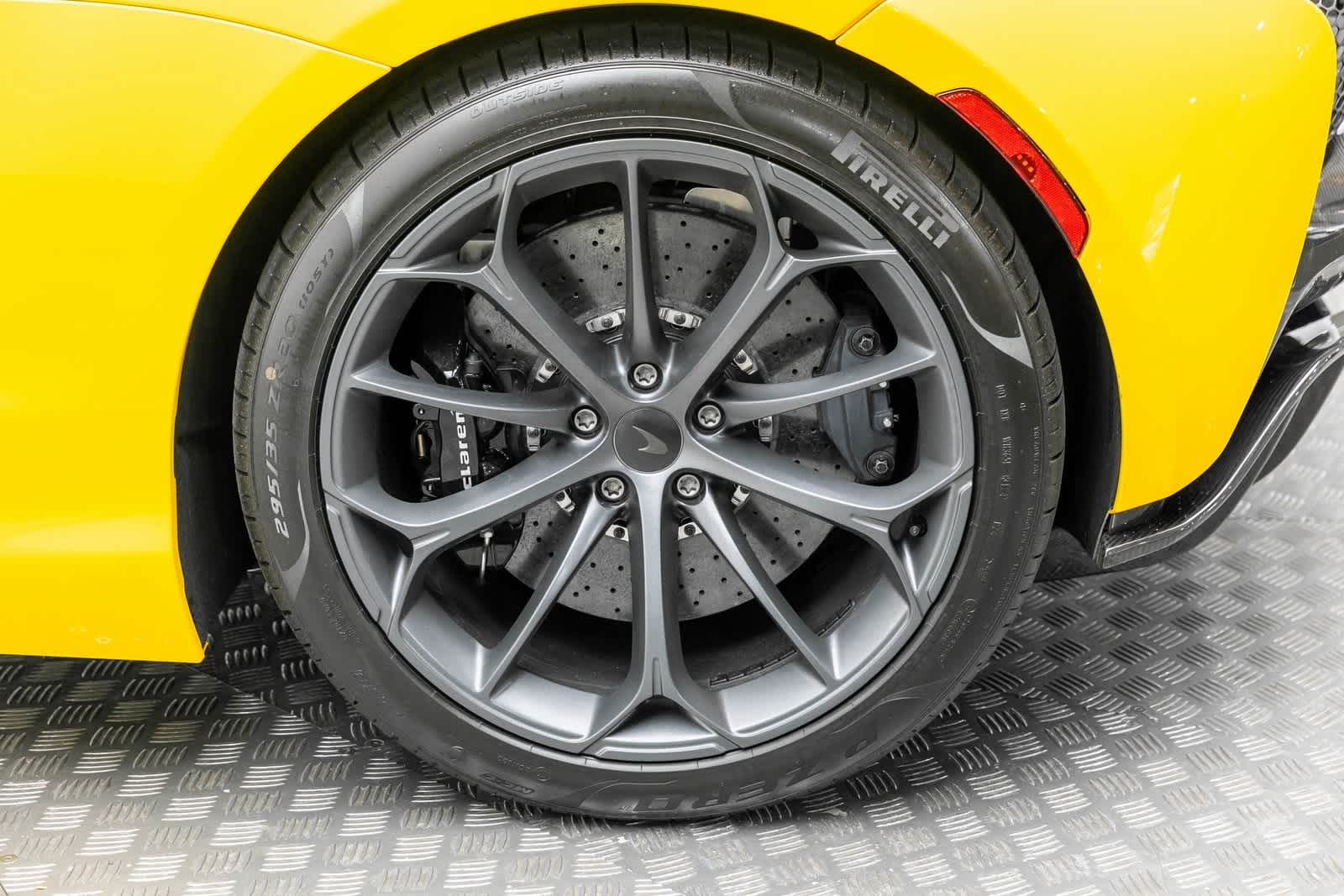 Thumbnail: 2025 Mclaren Artura - 38