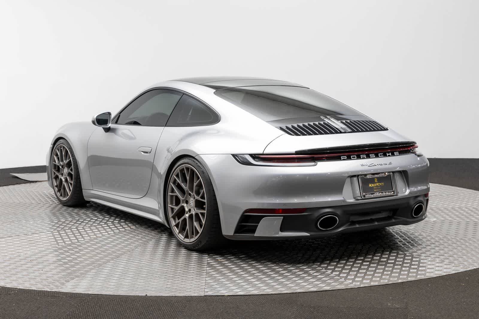 Thumbnail: 2020 Porsche 911 - 4