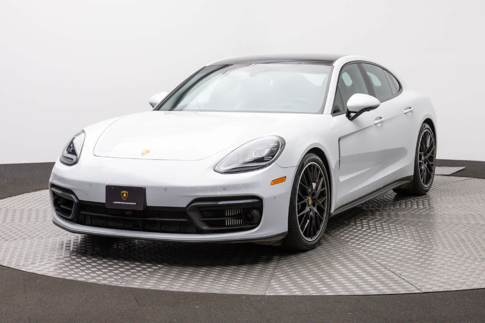 2023 Porsche Panamera Platinum Edition