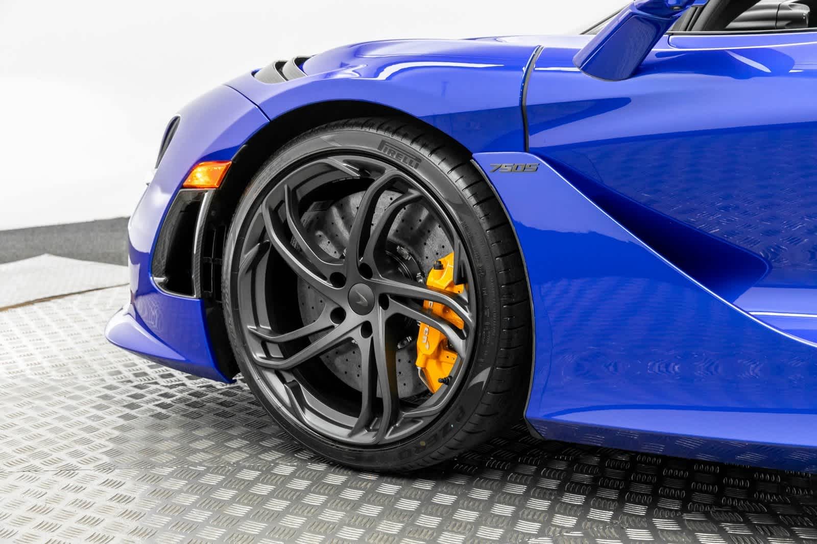 Thumbnail: 2025 Mclaren 750S - 40