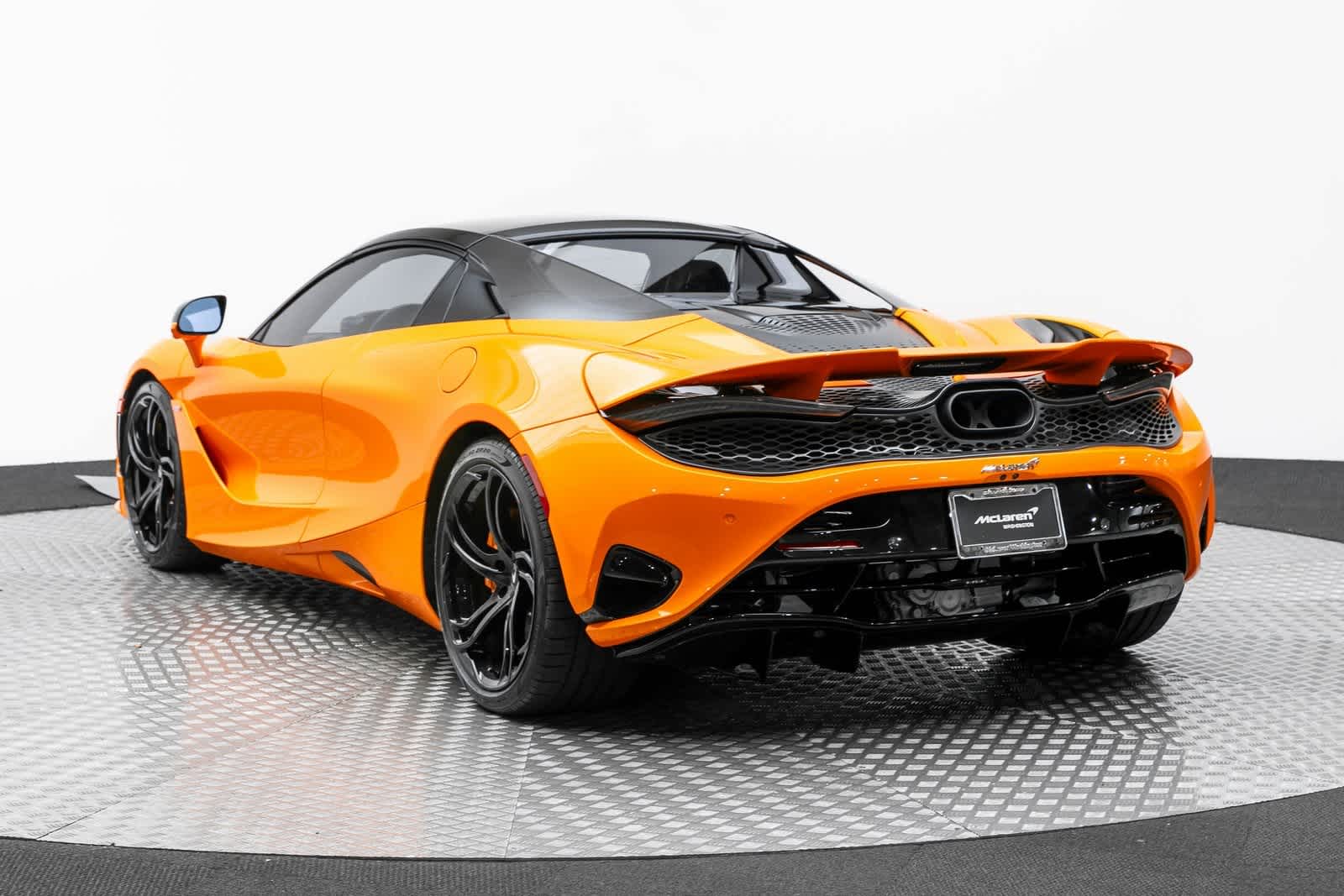 Thumbnail: 2025 Mclaren 750S - 4