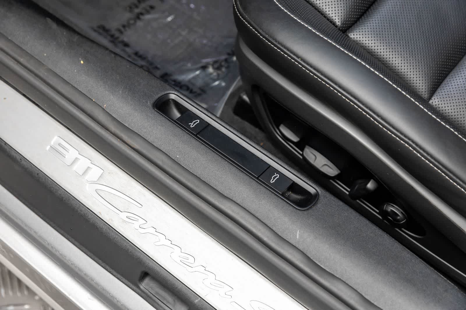 Thumbnail: 2020 Porsche 911 - 29