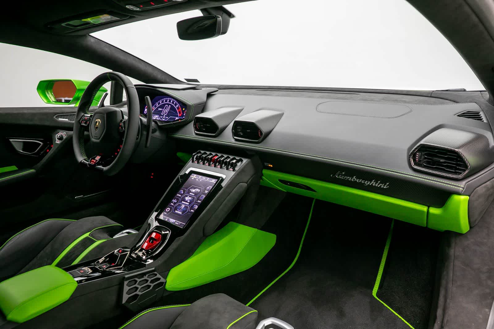 Thumbnail: 2024 Lamborghini Huracan - 42