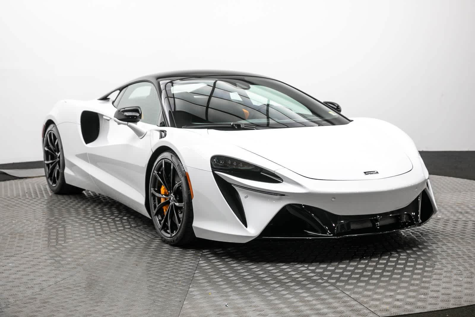 Thumbnail: 2024 Mclaren Artura - 35