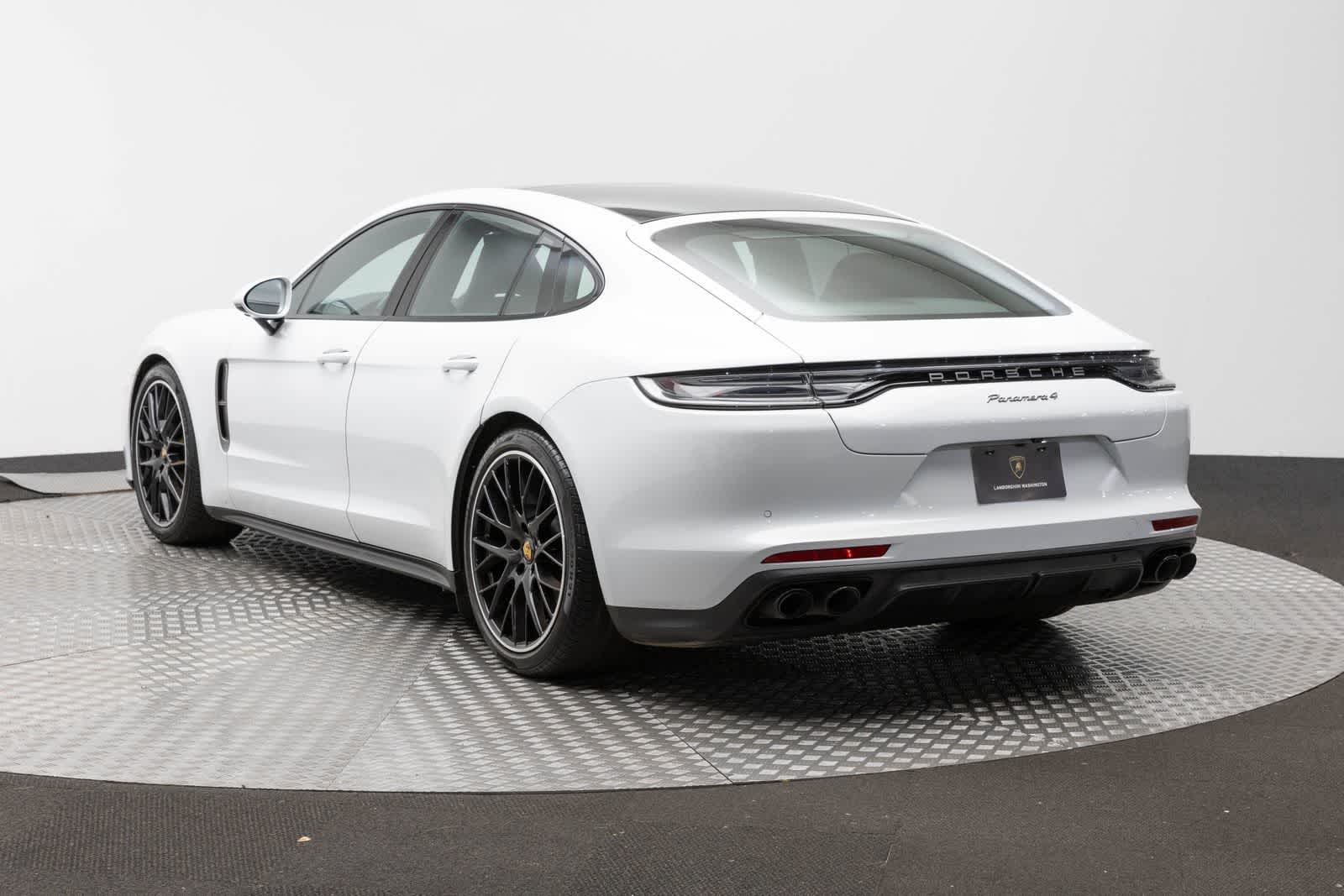 Thumbnail: 2023 Porsche Panamera - 4