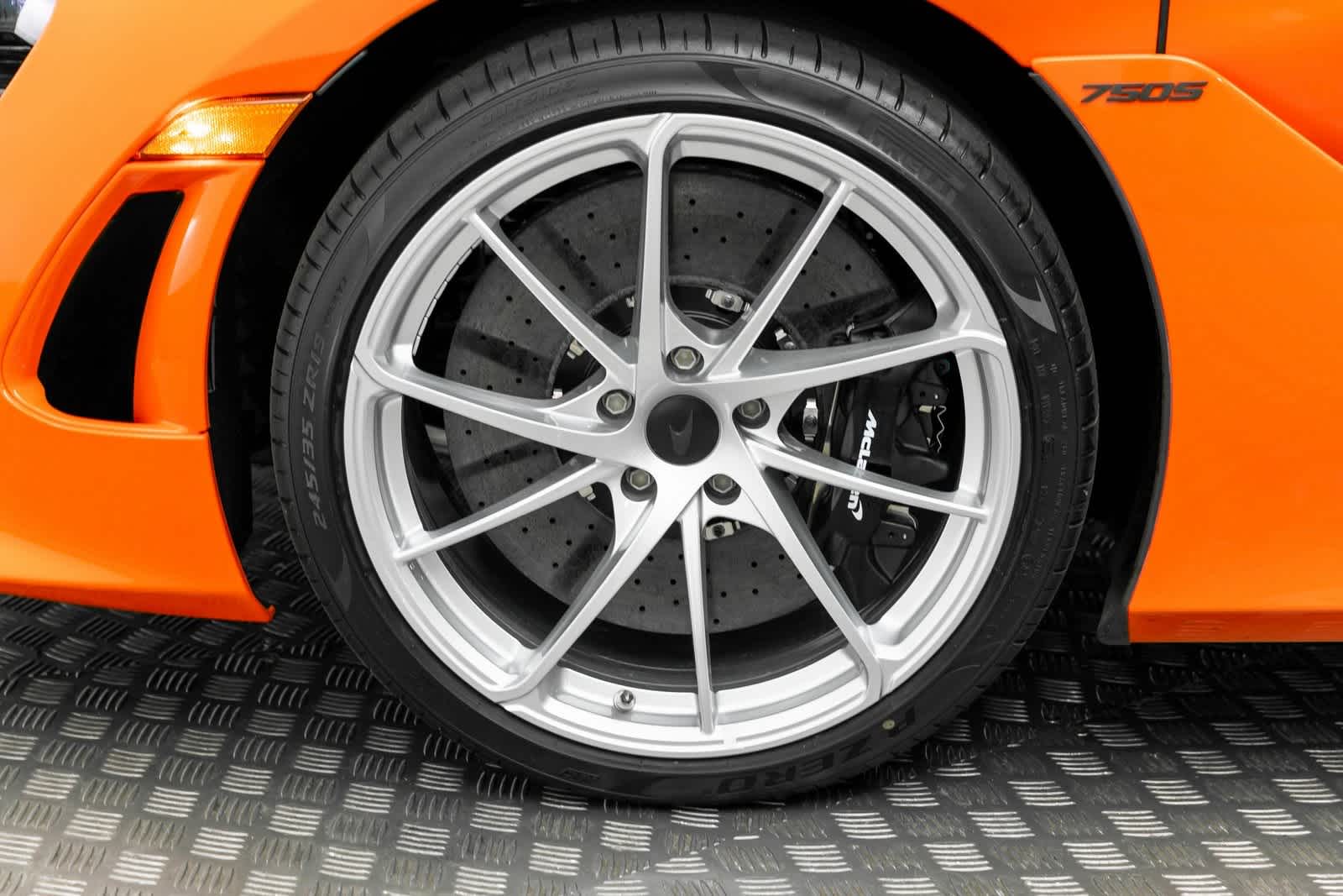 Thumbnail: 2025 Mclaren 750S - 33