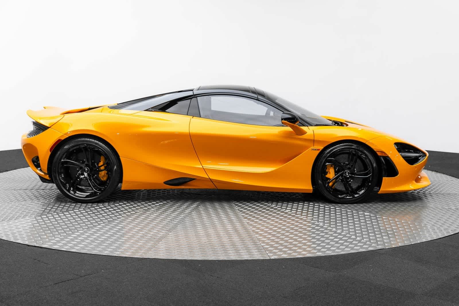 Thumbnail: 2025 Mclaren 750S - 46