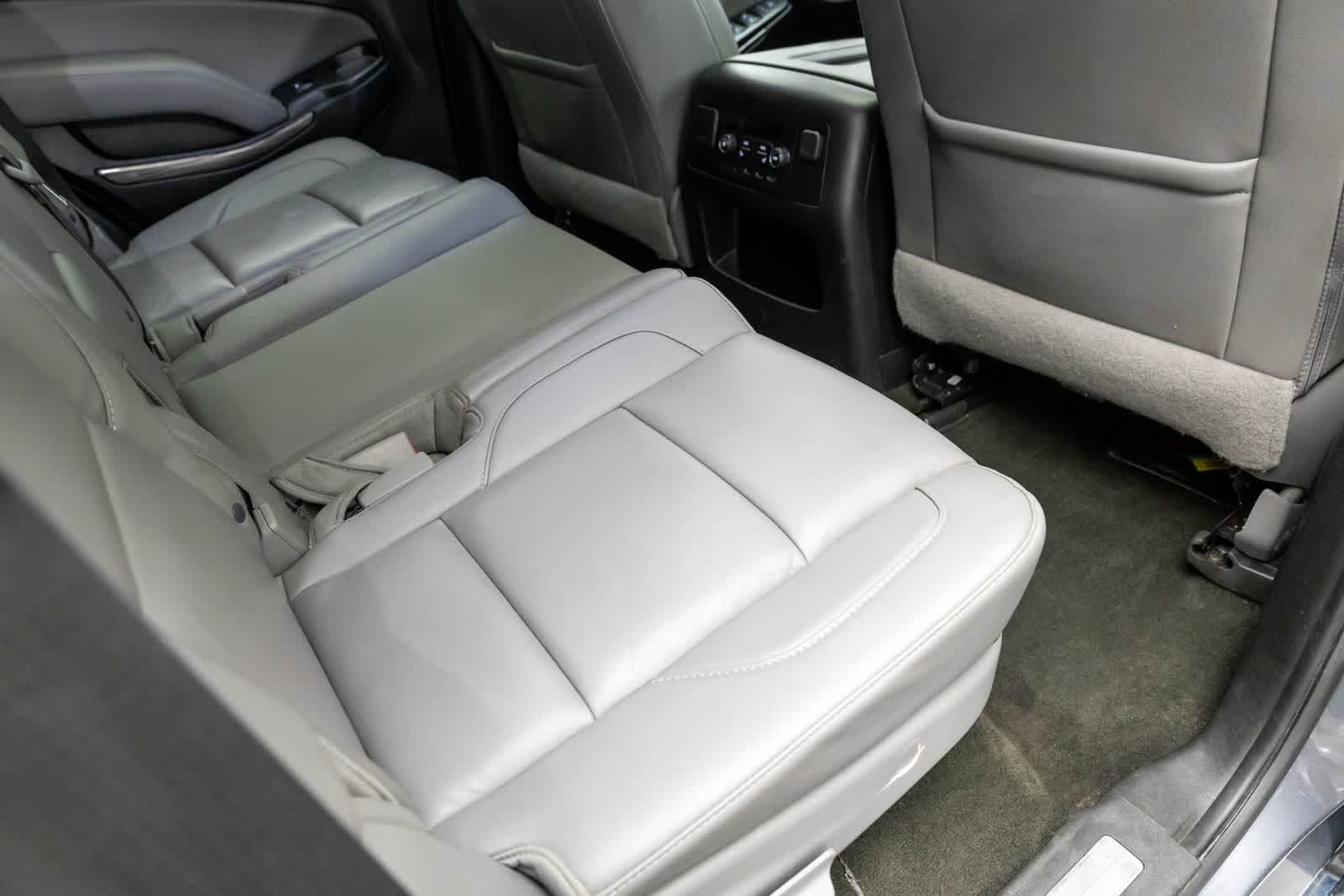 Thumbnail: 2018 Chevrolet Tahoe - 45