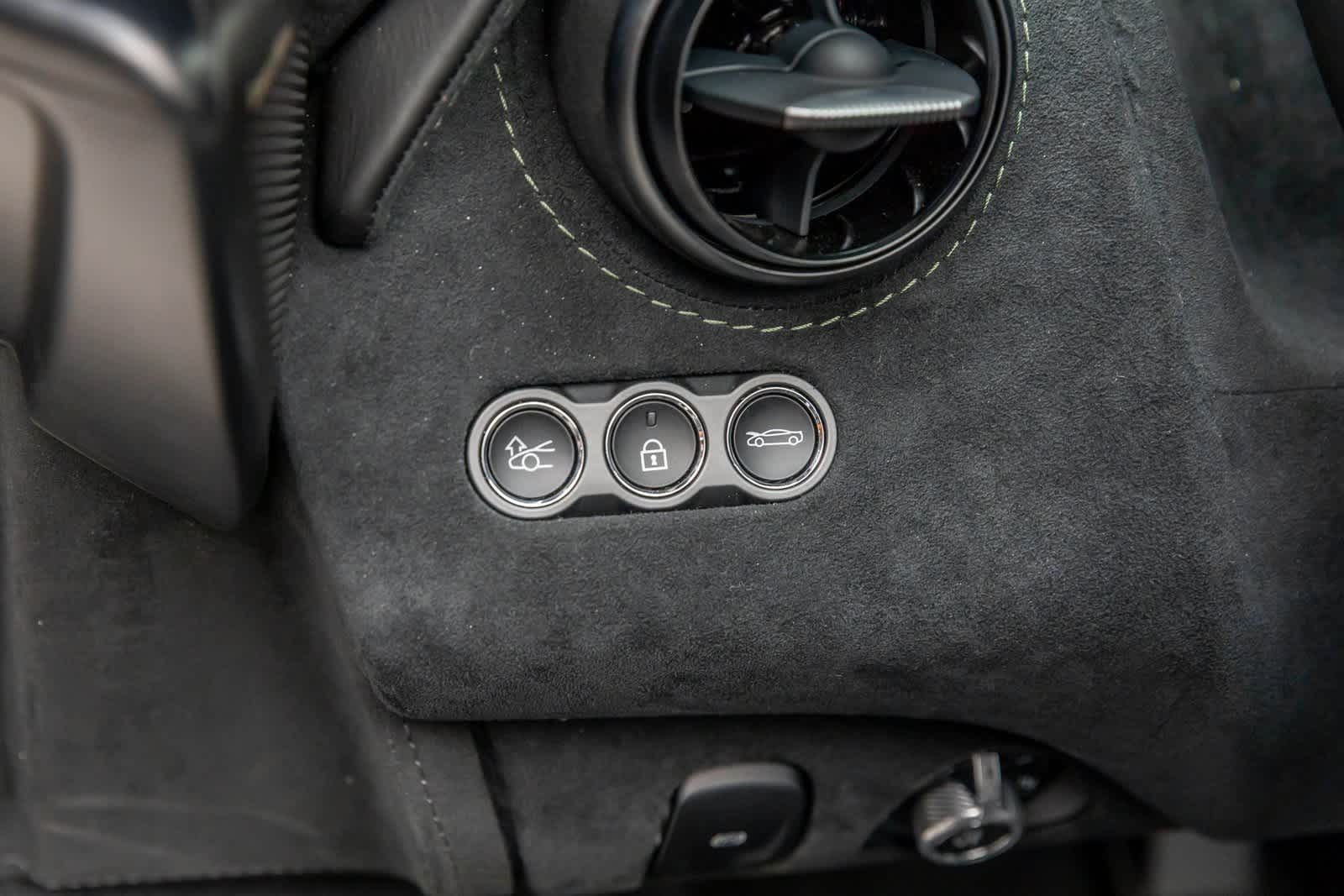 Thumbnail: 2026 Mclaren 750S - 26