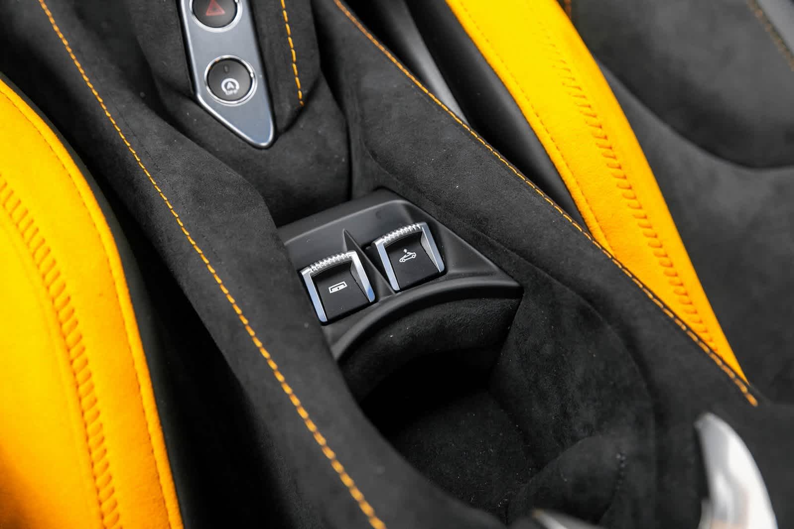 Thumbnail: 2025 Mclaren 750S - 32
