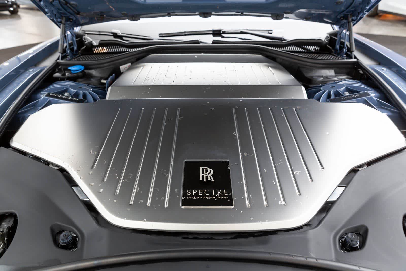 Thumbnail: 2024 Rolls-Royce Spectre - 8