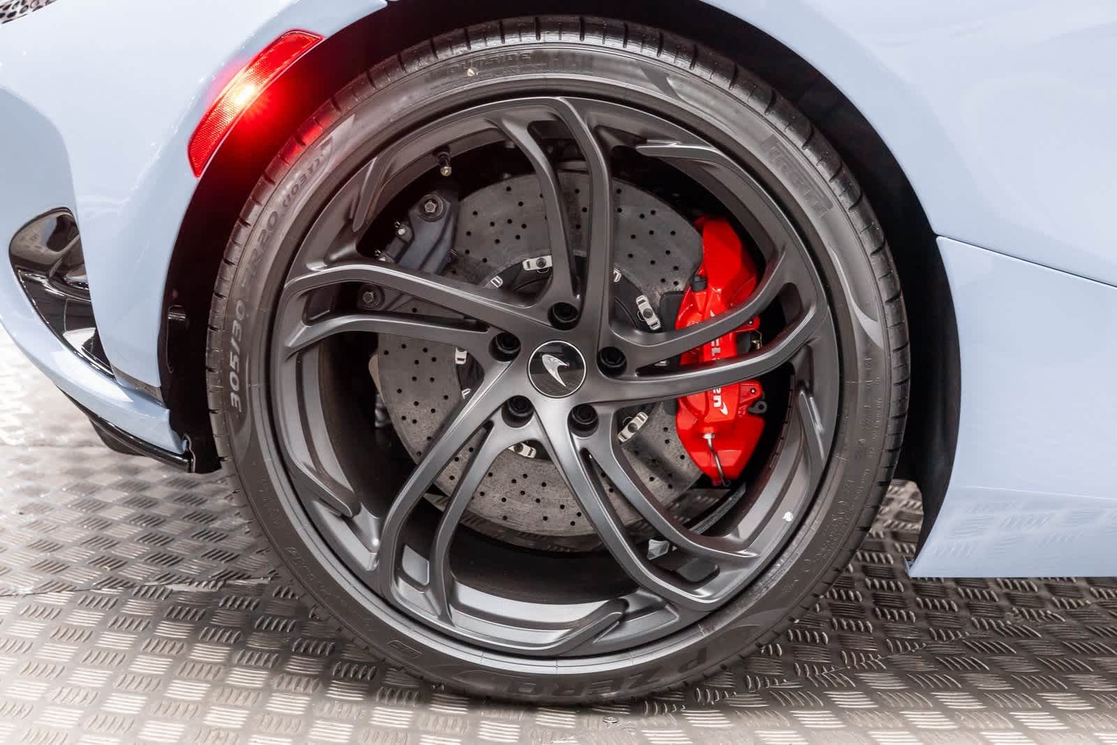 Thumbnail: 2026 Mclaren 750S - 42