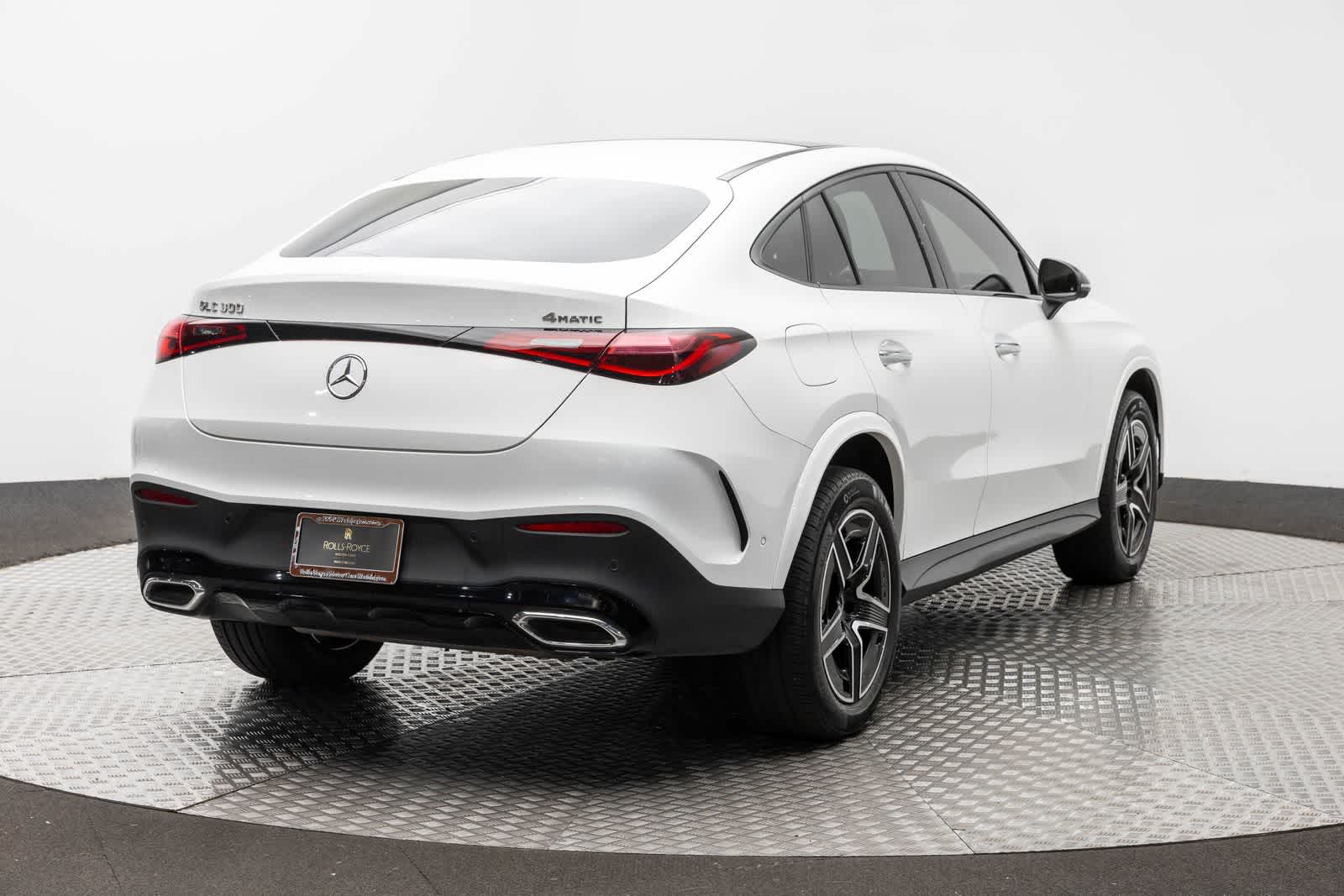 Thumbnail: 2026 Mercedes-Benz GLC - 26