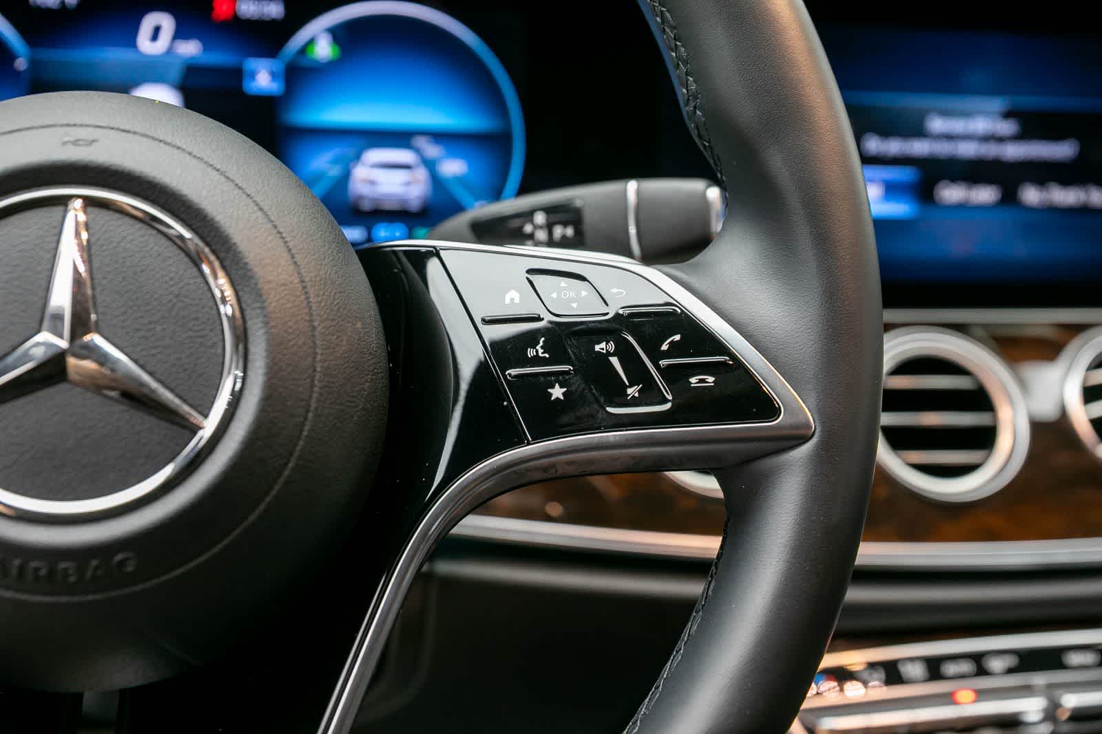 Thumbnail: 2021 Mercedes-Benz E-Class - 29