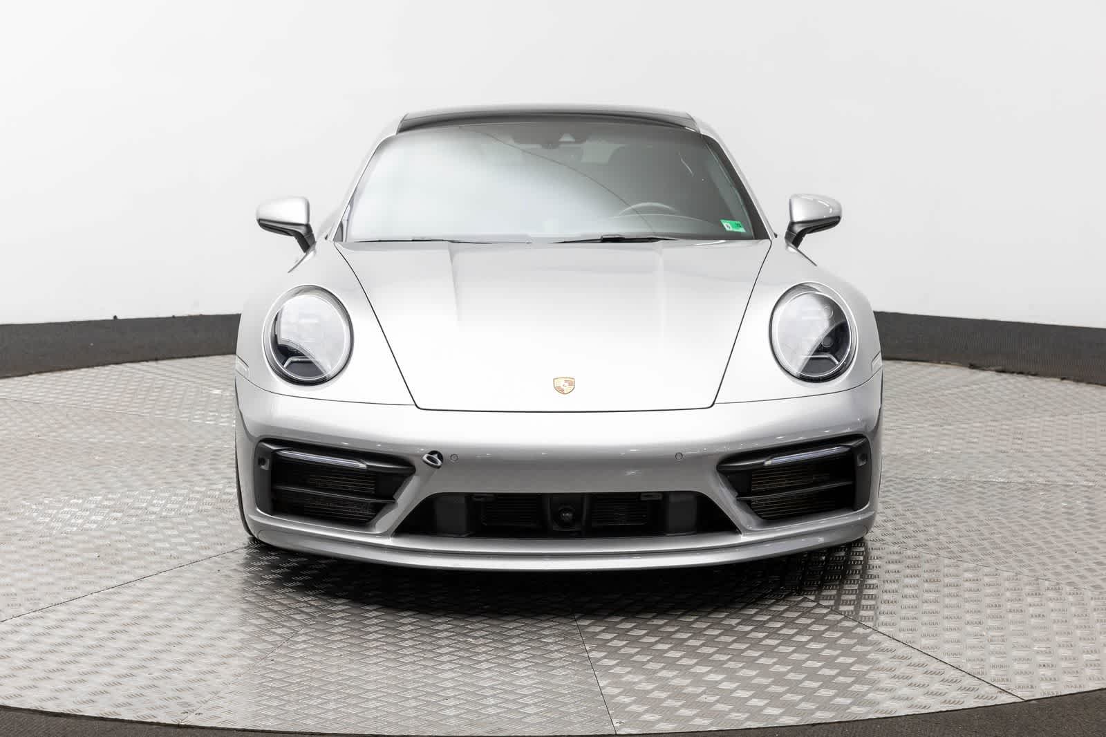 Thumbnail: 2020 Porsche 911 - 6