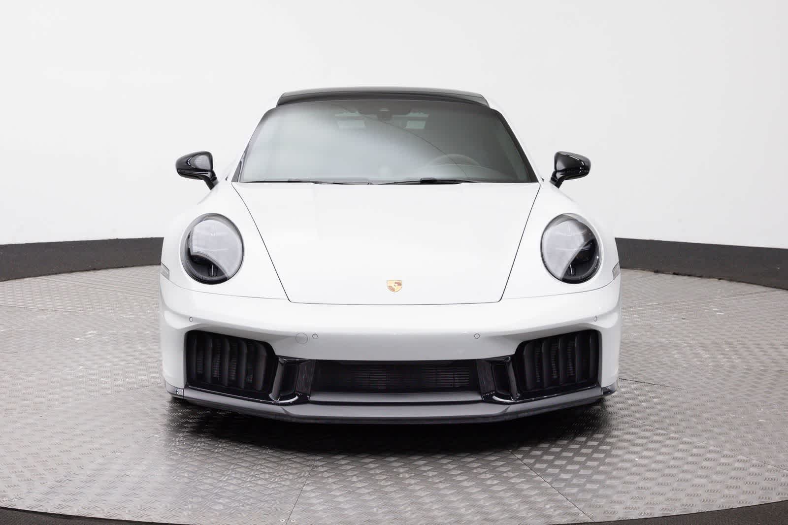 Thumbnail: 2025 Porsche 911 - 6