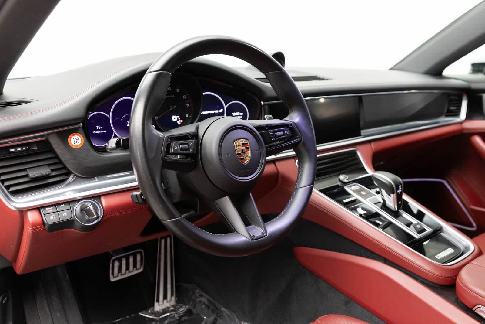 Thumbnail: 2023 Porsche Panamera - 2