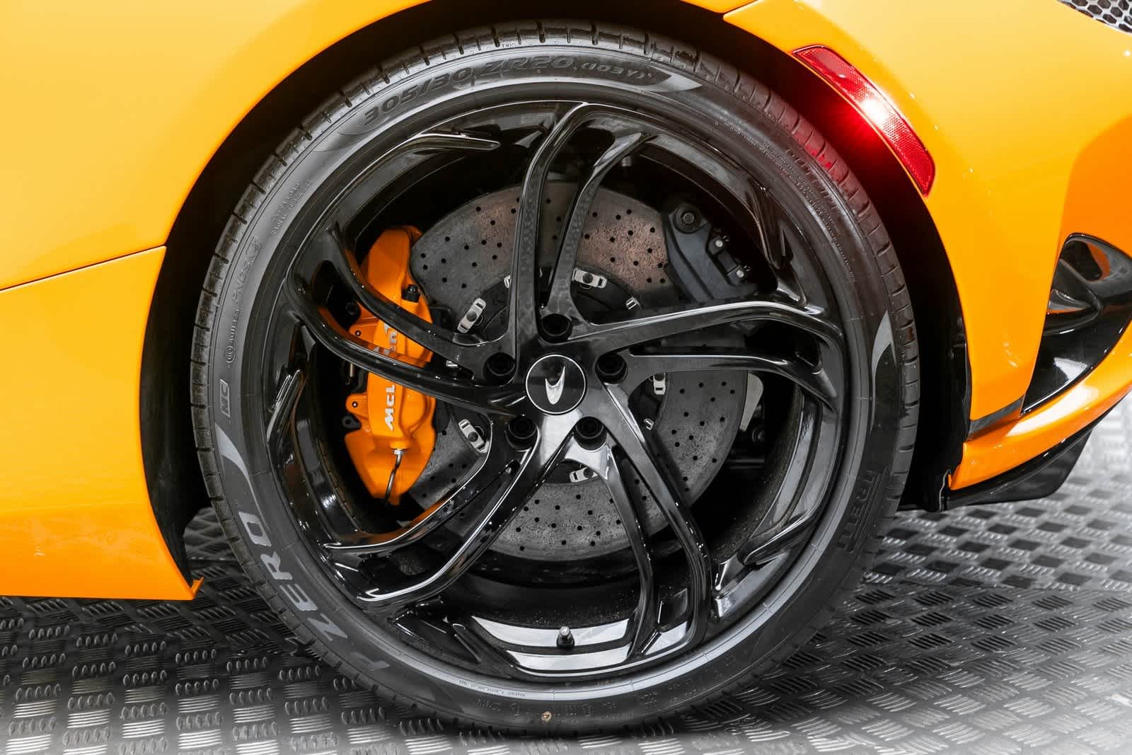 Thumbnail: 2025 Mclaren 750S - 38