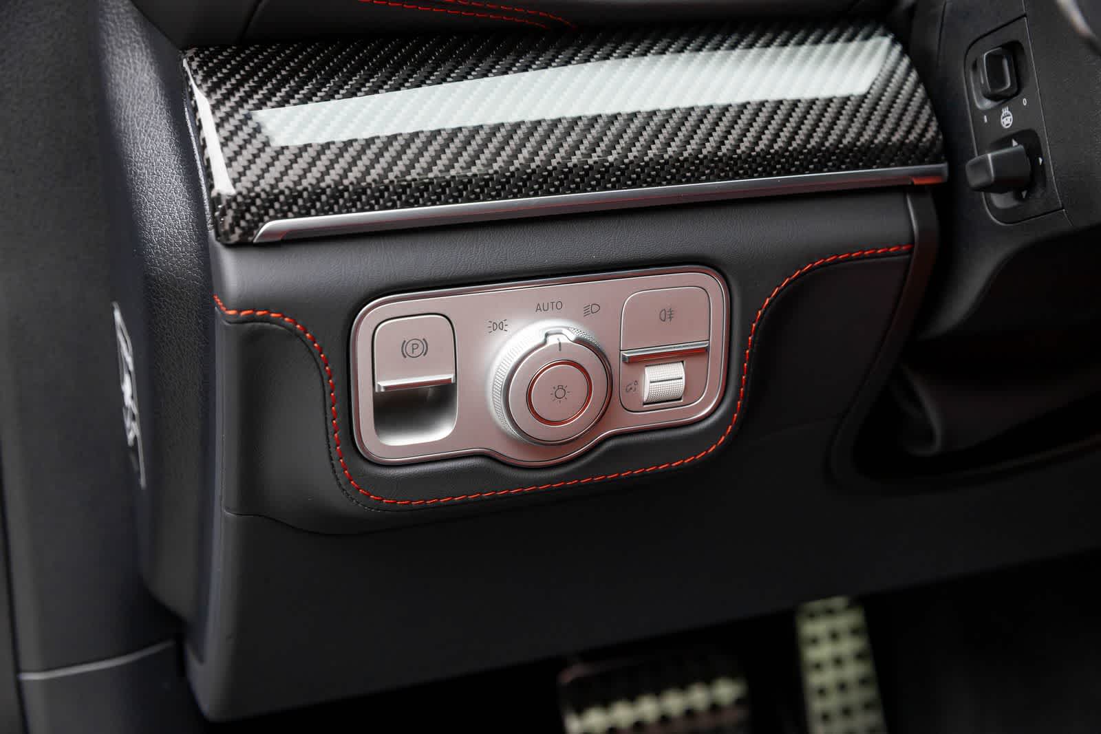 Thumbnail: 2025 Mercedes-Benz GL-Class - 33