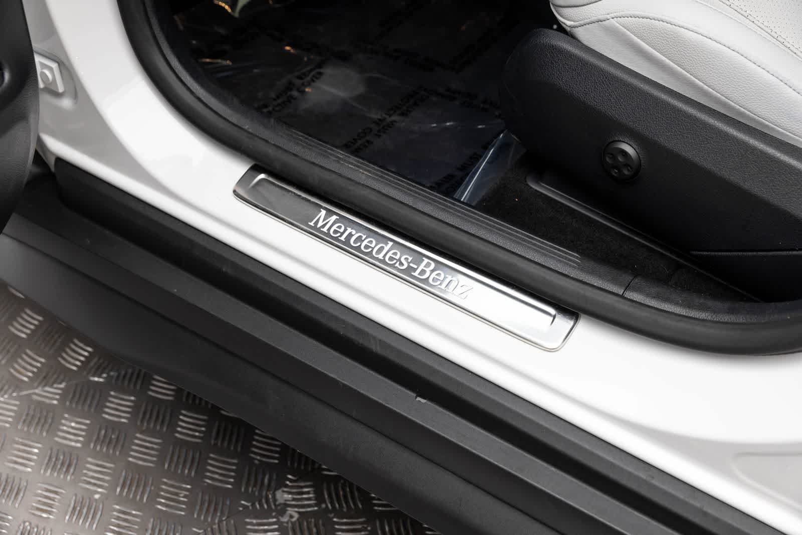 Thumbnail: 2026 Mercedes-Benz GLC - 31