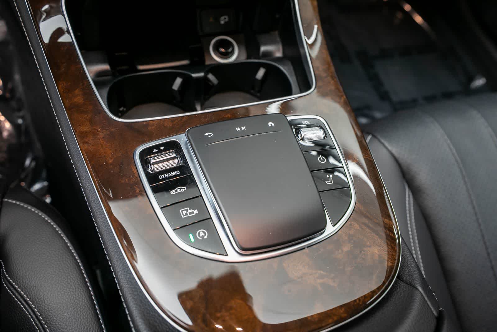 Thumbnail: 2021 Mercedes-Benz E-Class - 31