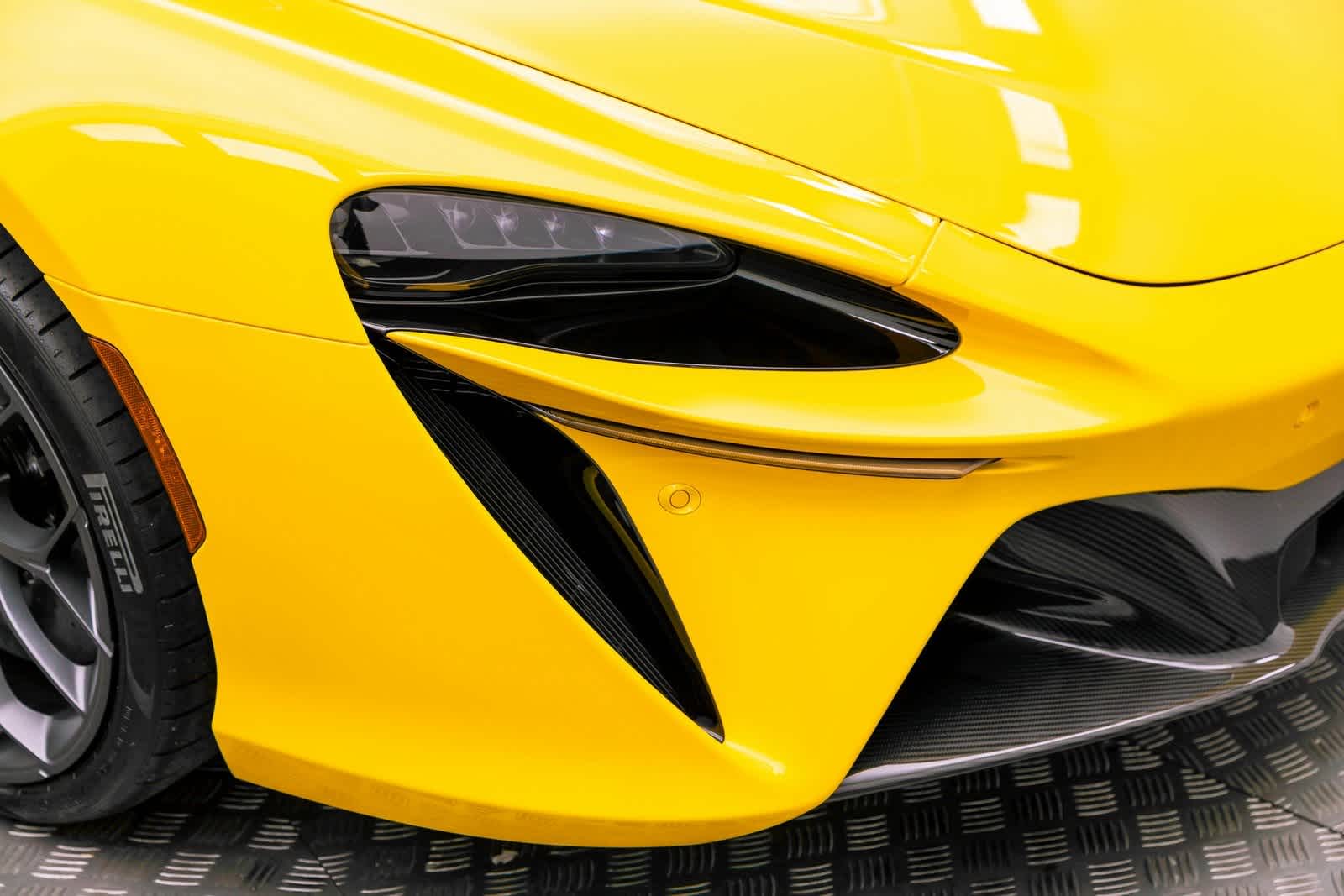 Thumbnail: 2025 Mclaren Artura - 41