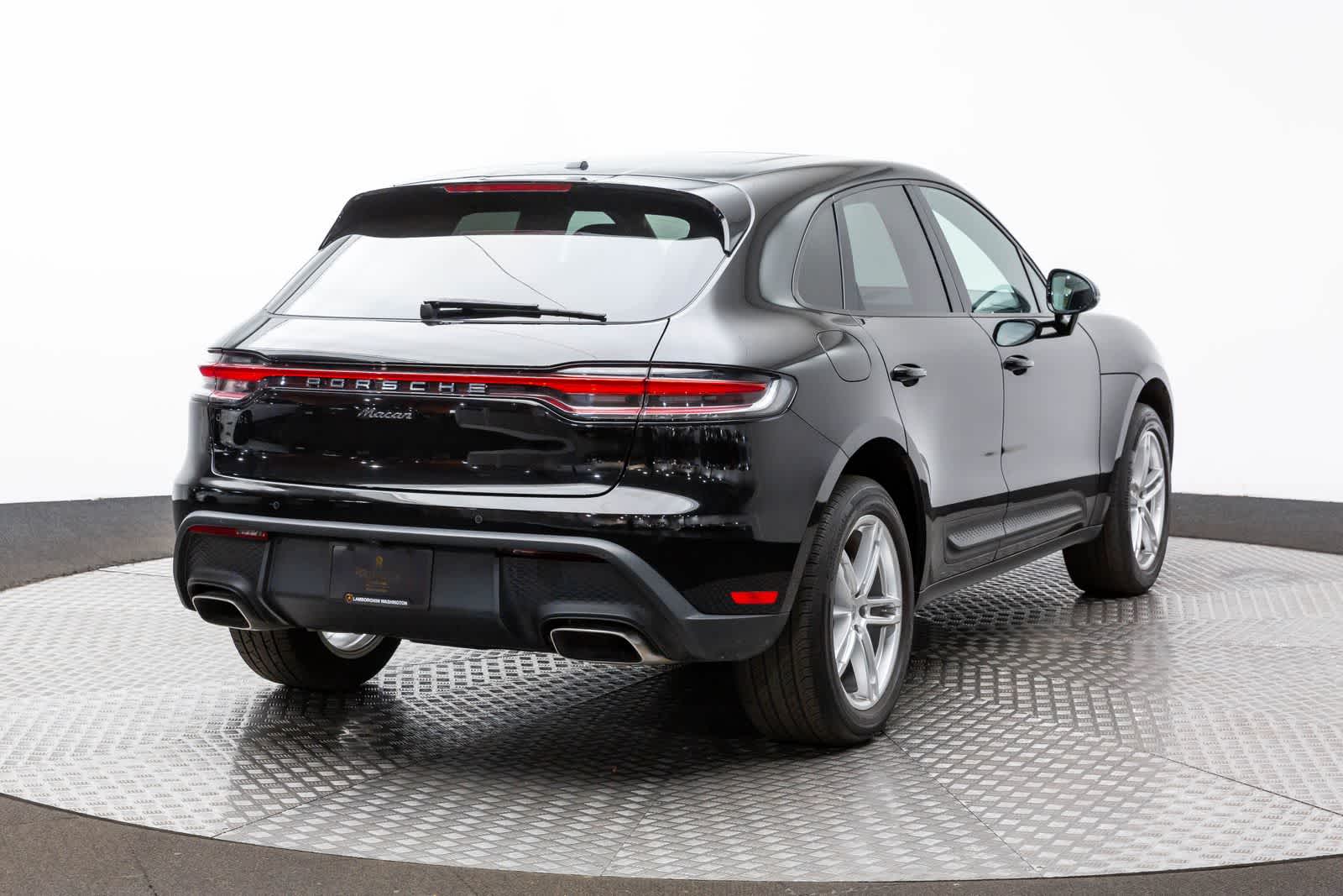Thumbnail: 2022 Porsche Macan - 20