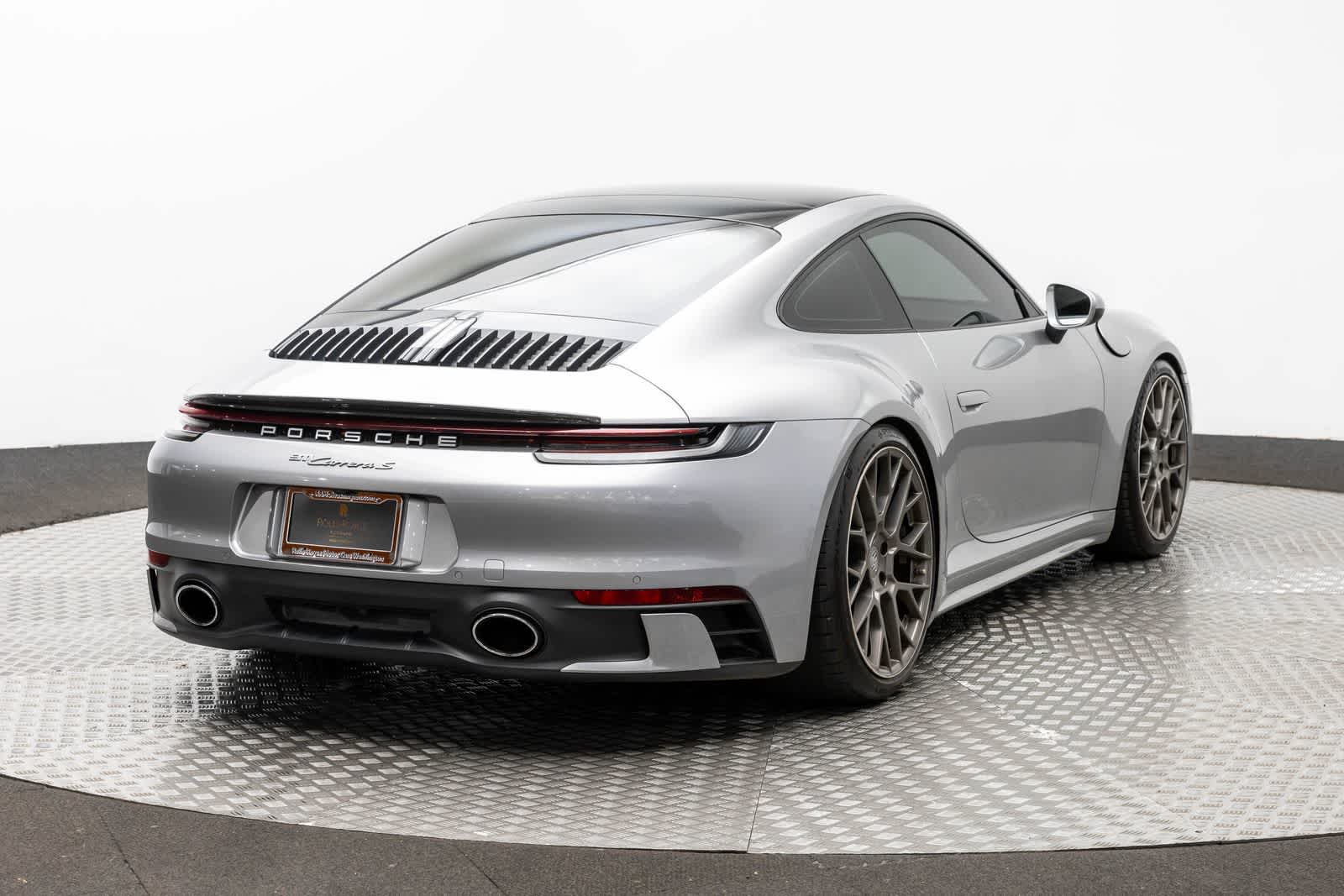 Thumbnail: 2020 Porsche 911 - 23