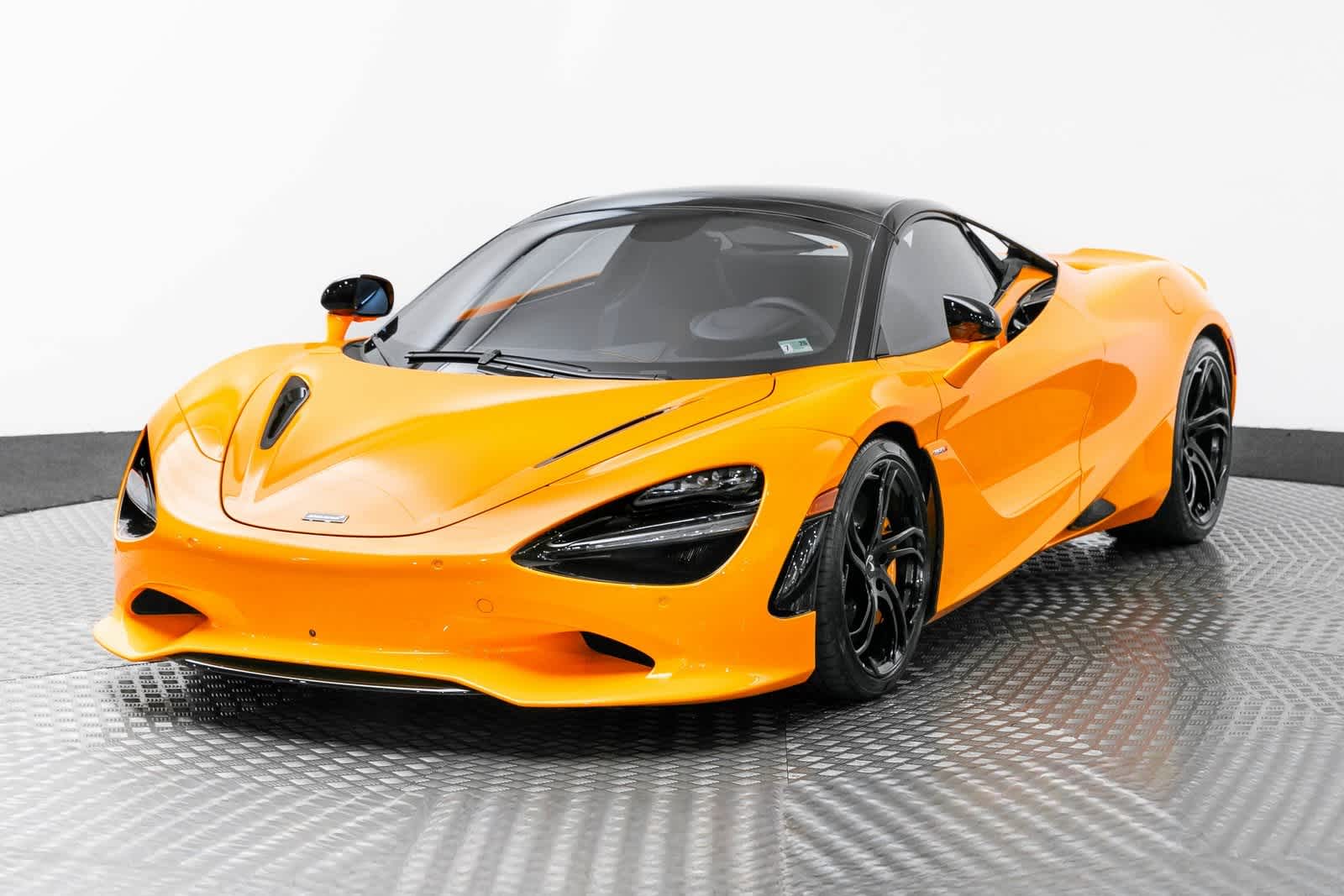 Thumbnail: 2025 Mclaren 750S - 1