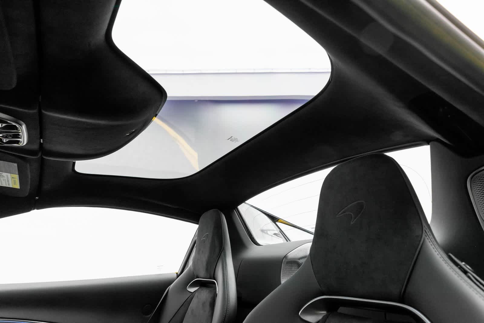 Thumbnail: 2025 Mclaren Artura - 47