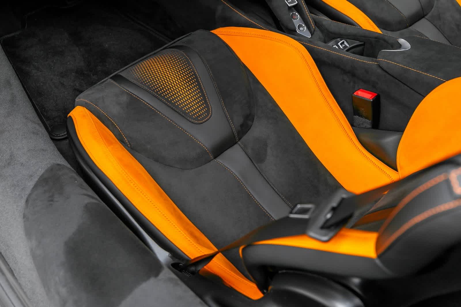 Thumbnail: 2025 Mclaren 750S - 22