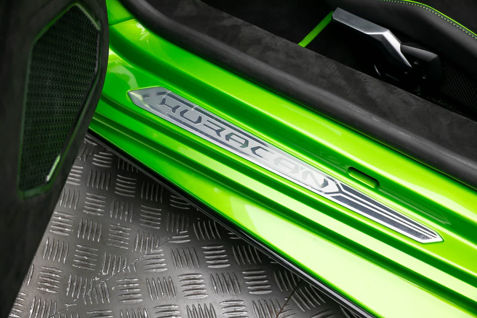 Thumbnail: 2024 Lamborghini Huracan - 23