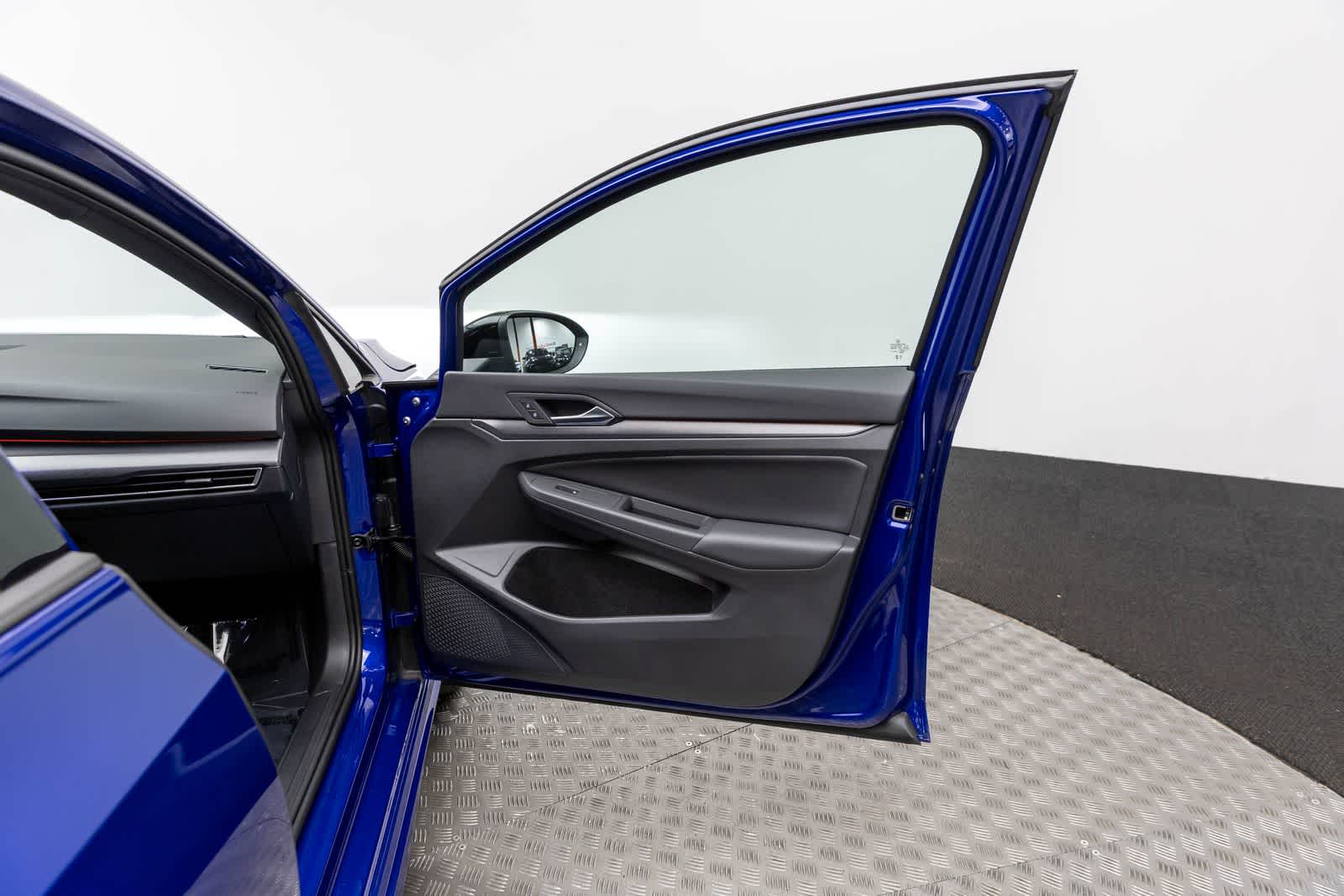 Thumbnail: 2026 Volkswagen Golf - 42