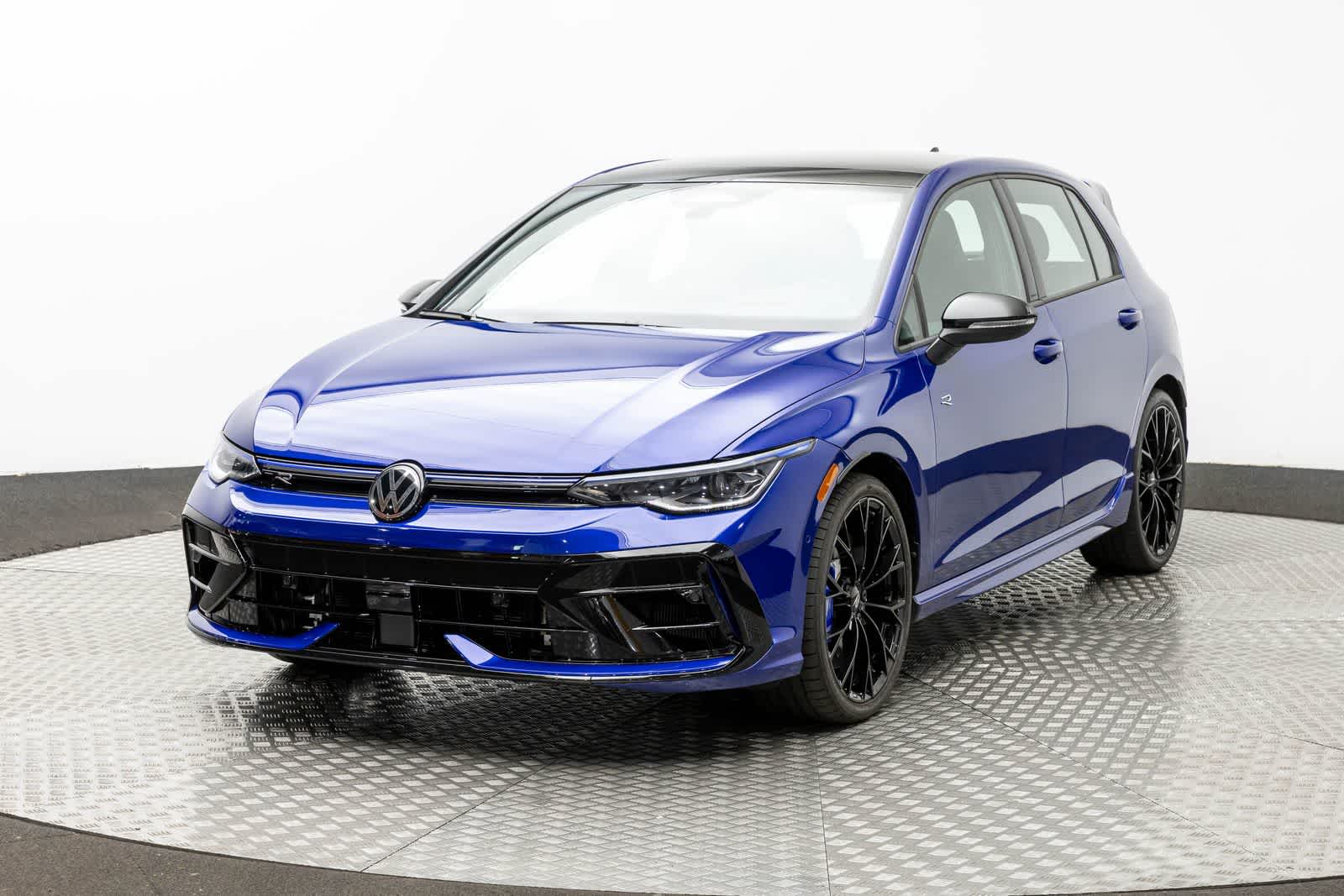 Thumbnail: 2026 Volkswagen Golf - 1