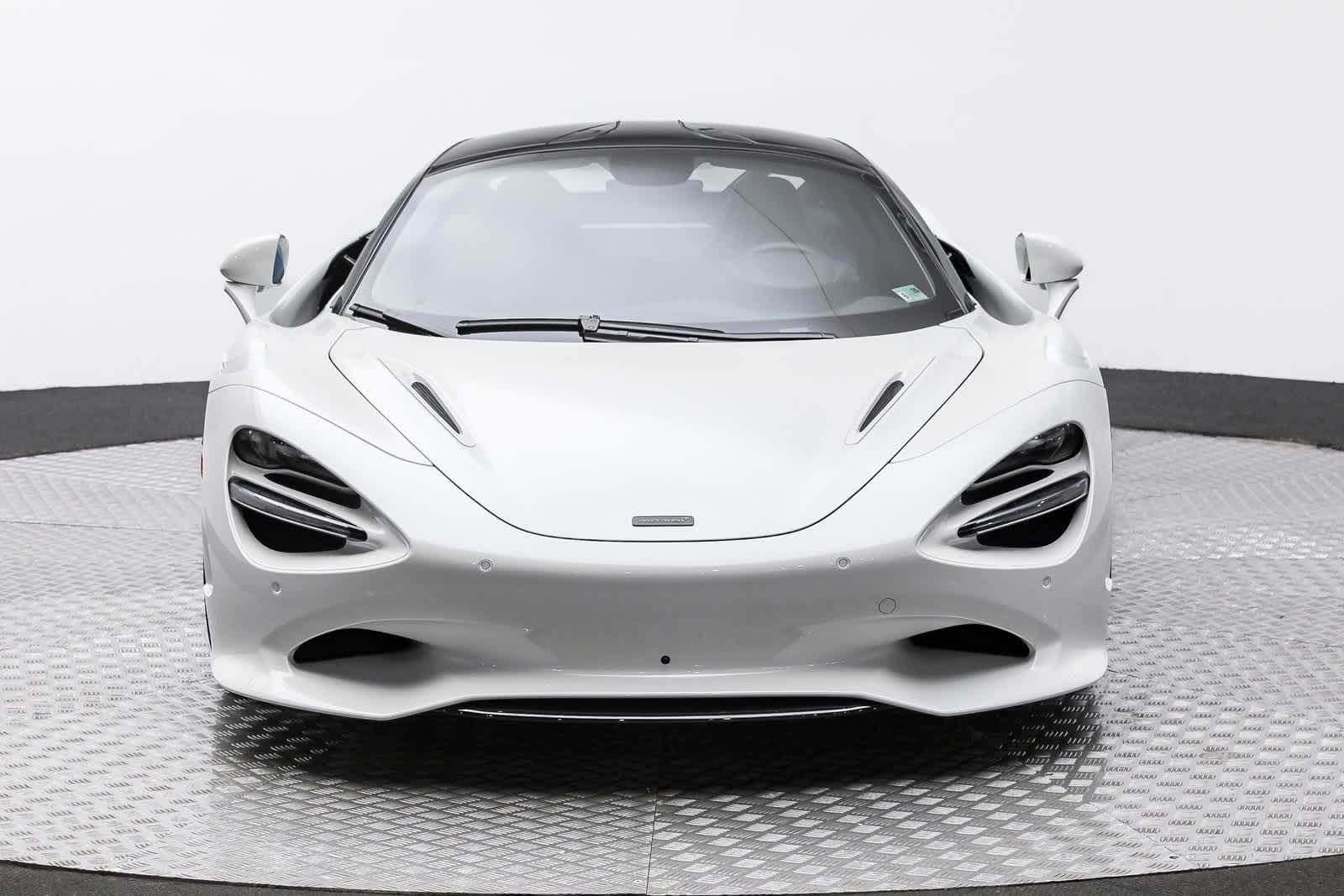 Thumbnail: 2025 Mclaren 750S - 6