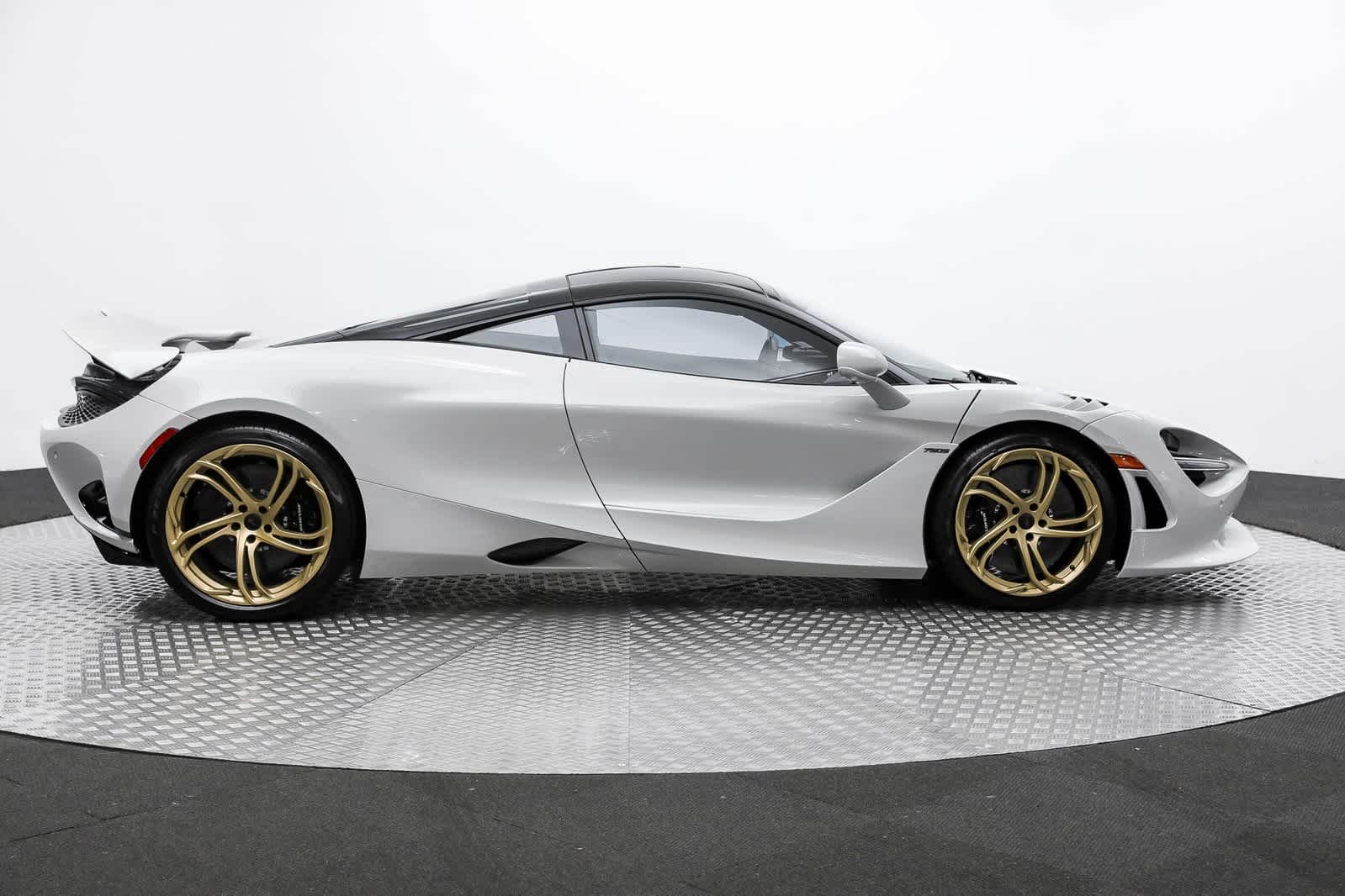 Thumbnail: 2025 Mclaren 750S - 46