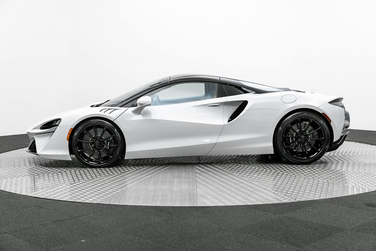 Thumbnail: 2026 Mclaren Artura - 48