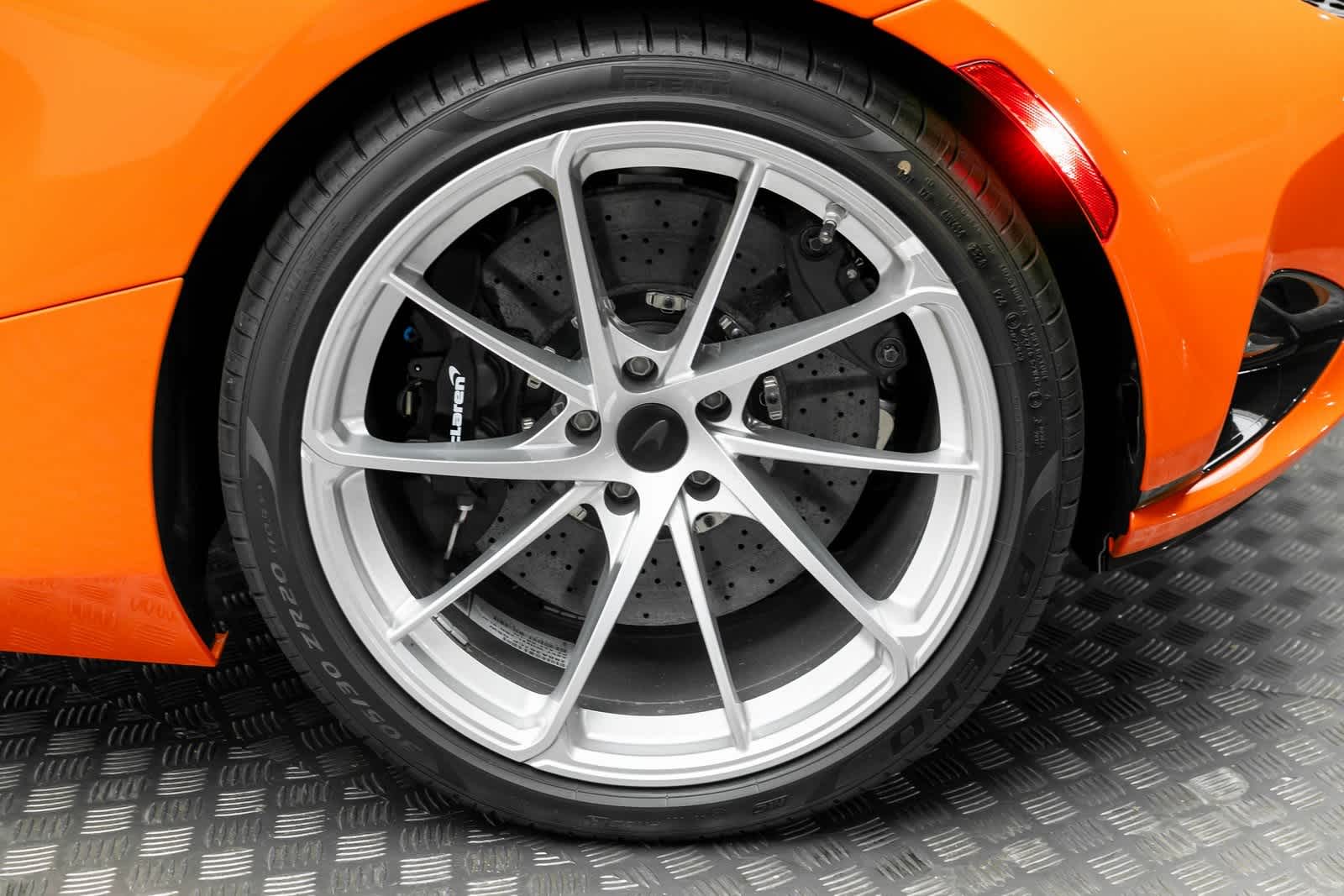 Thumbnail: 2025 Mclaren 750S - 34