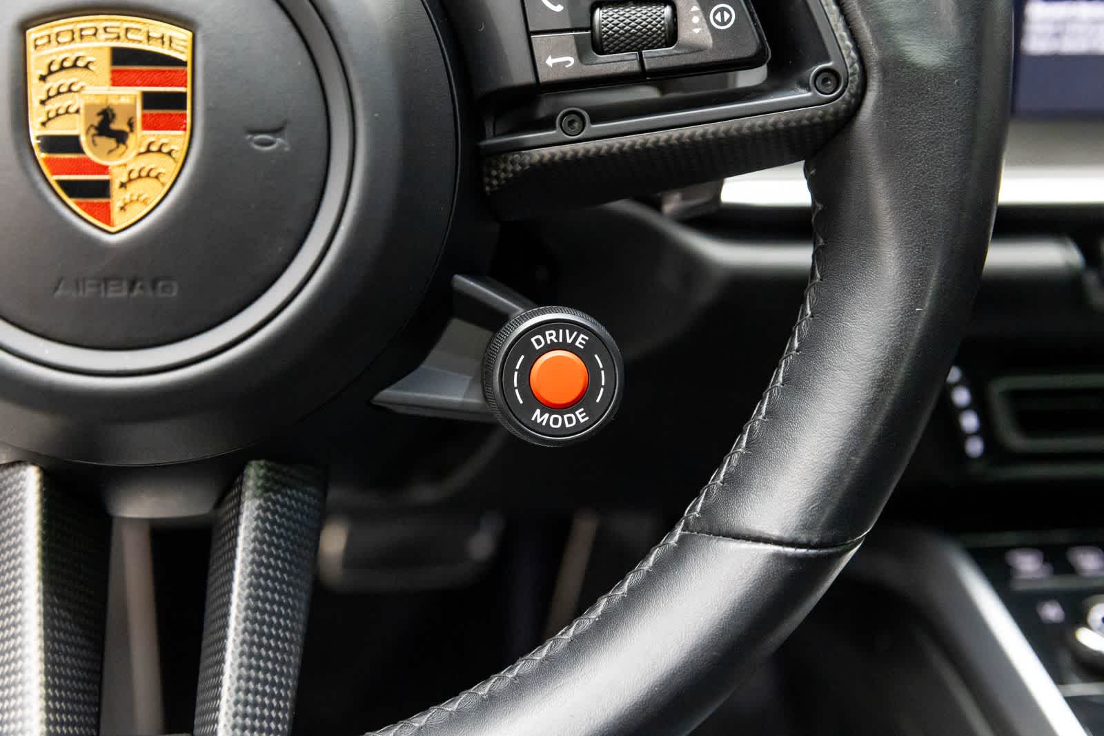 Thumbnail: 2020 Porsche 911 - 35
