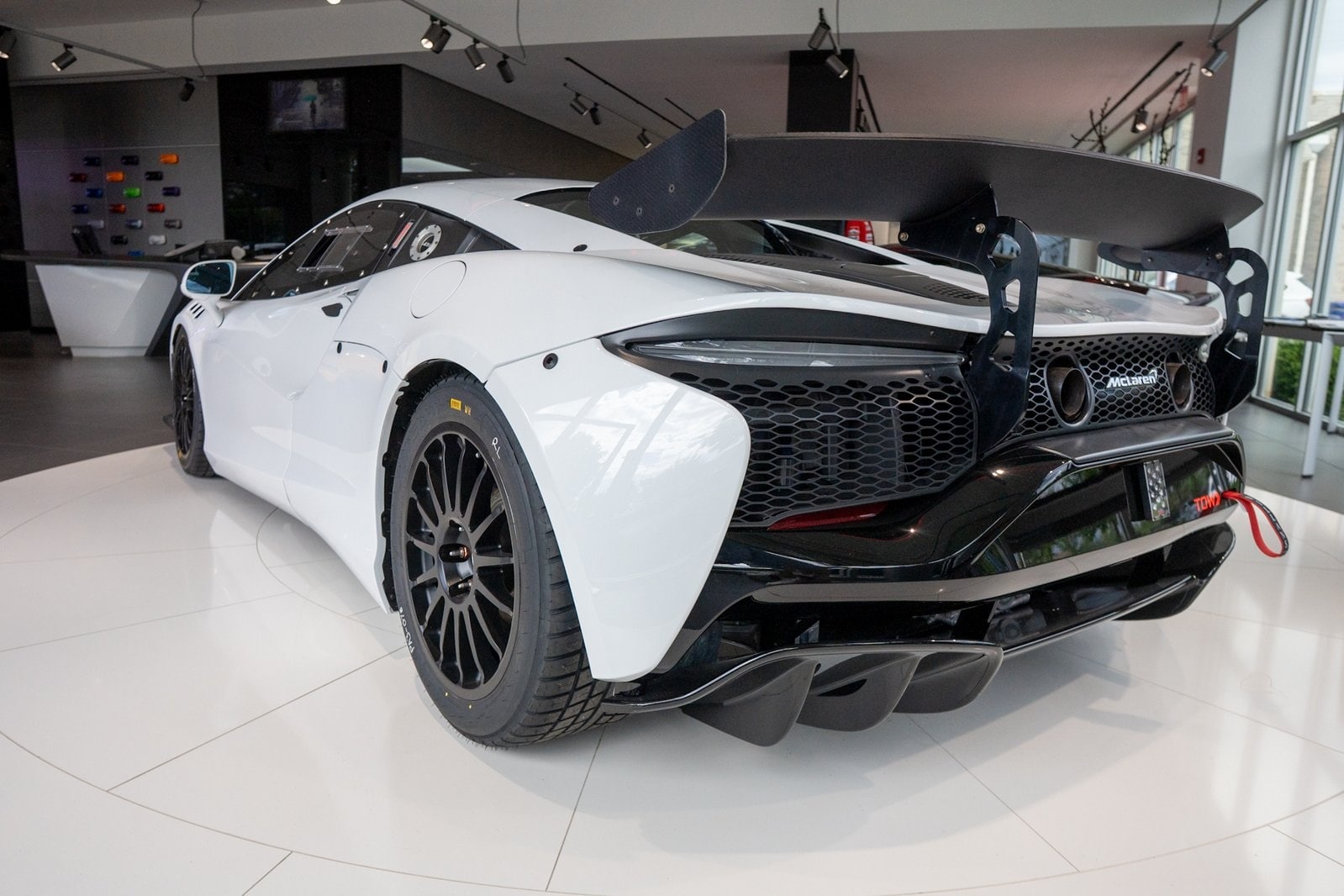 Thumbnail: 2023 Mclaren Artura - 35