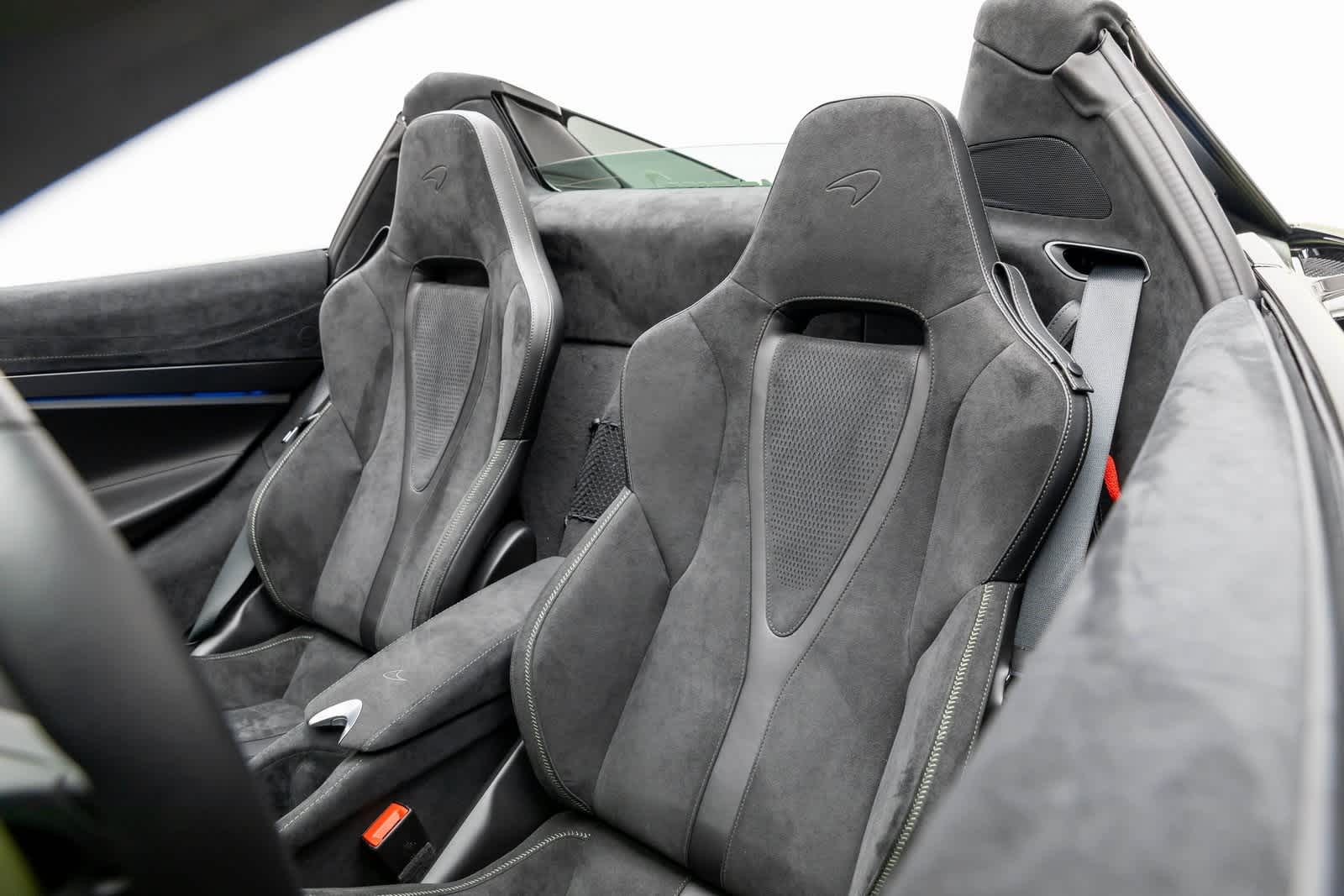 Thumbnail: 2026 Mclaren 750S - 12