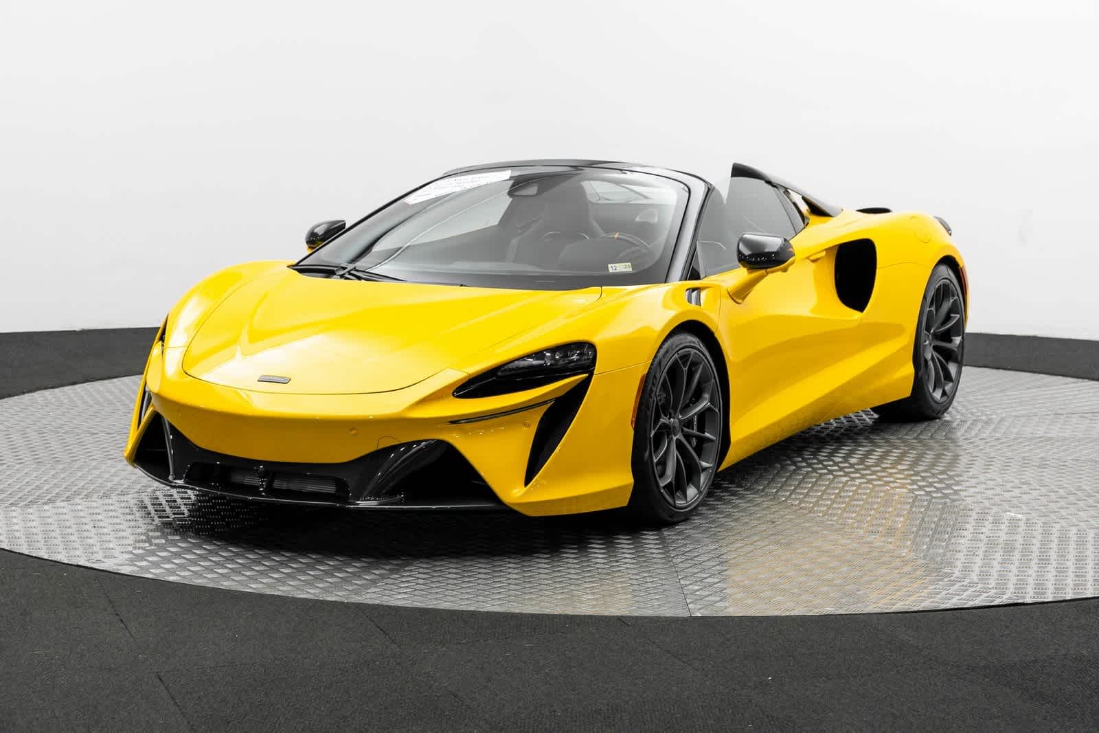 Thumbnail: 2025 Mclaren Artura - 16